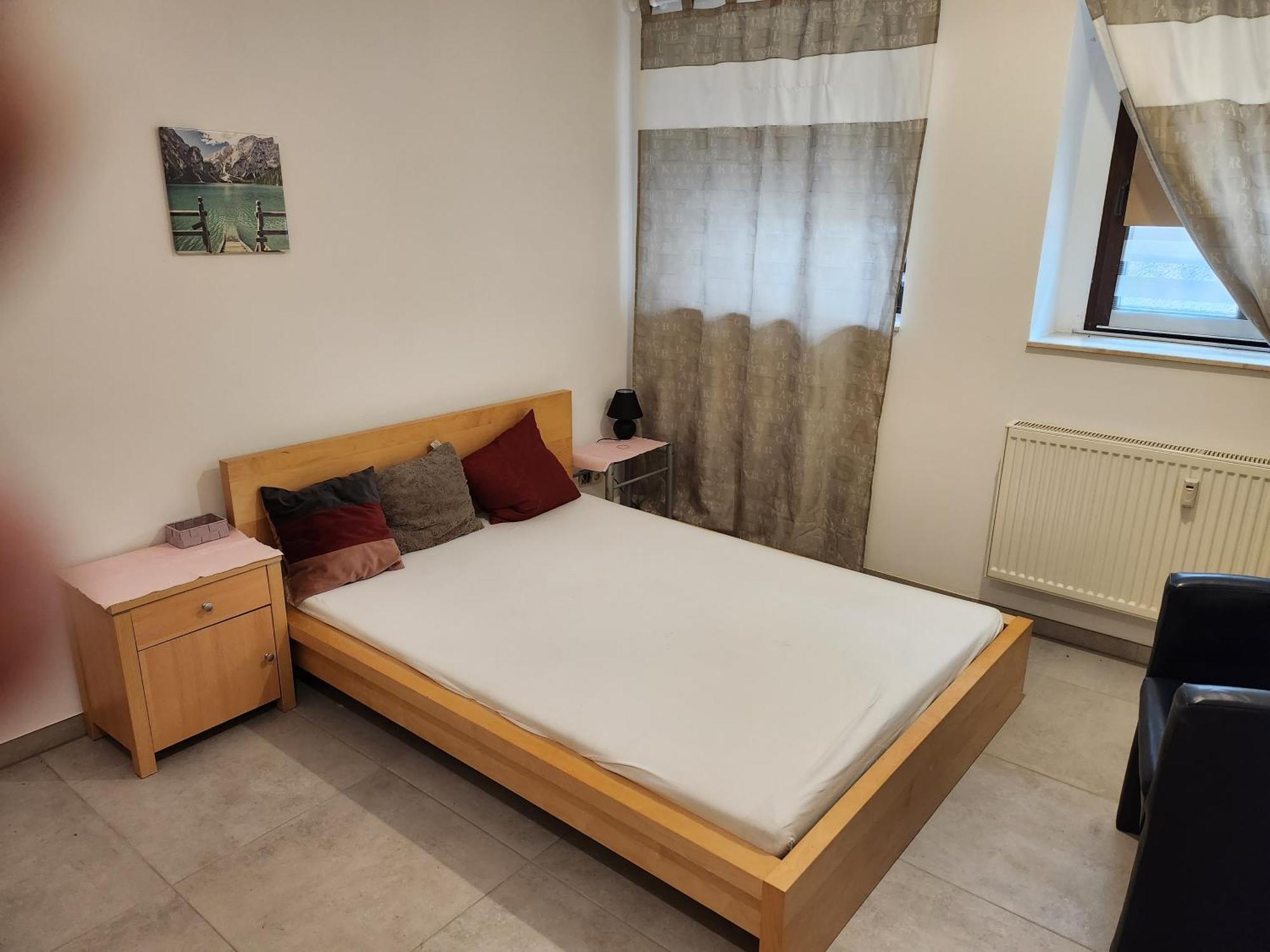Halle, Top -Preise, 79 Qm Sd Fewo, Eg, Wahlweise Mit 1- 3 Dz, Tv Lounge, Kueche, Bad Wc Einfach Und Gut, Langzeitmieter Vb Preise ハレ エクステリア 写真