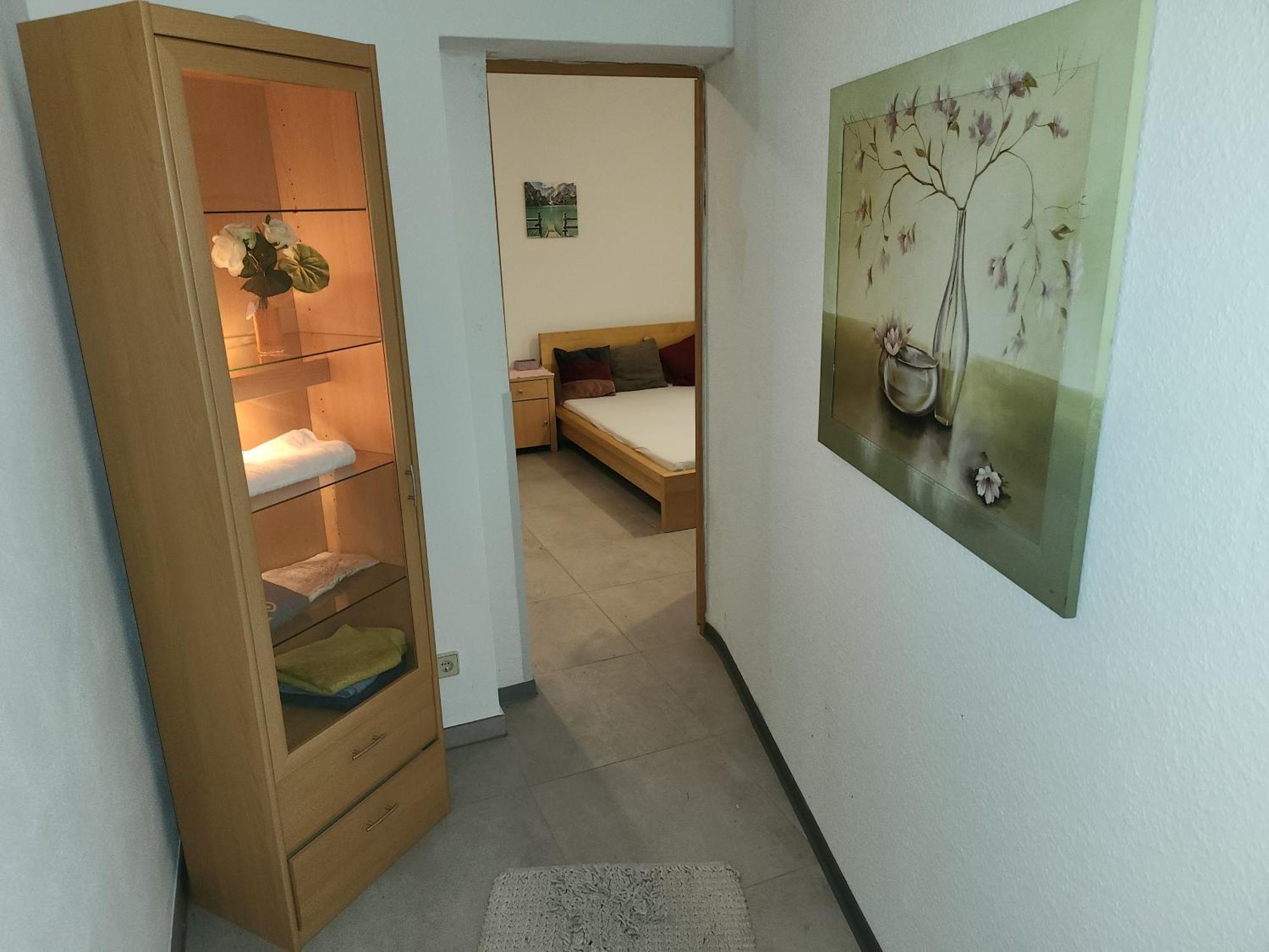 Halle, Top -Preise, 79 Qm Sd Fewo, Eg, Wahlweise Mit 1- 3 Dz, Tv Lounge, Kueche, Bad Wc Einfach Und Gut, Langzeitmieter Vb Preise ハレ エクステリア 写真